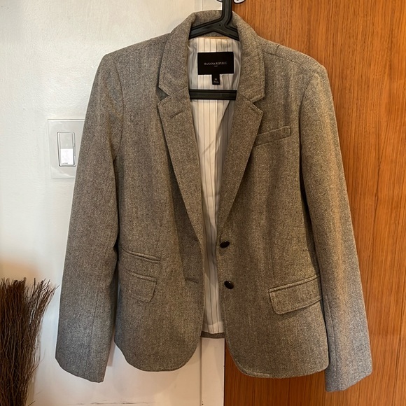 Banana Republic Factory Jackets & Blazers - 🩶🩶 Banana Republic Jacket - size 10
